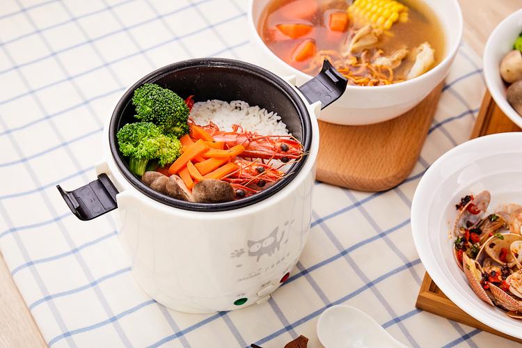 电器厨房 科技与生活交织的现代烹饪空间